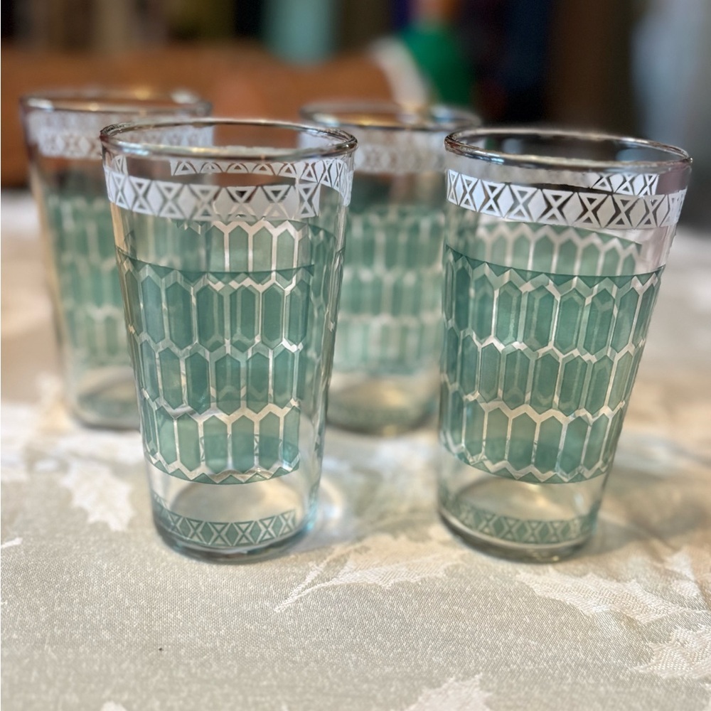 Vintage Elegant Teal Glass - Set of 4 Tumblers